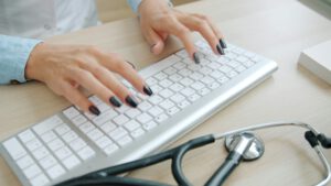 Tastatur Stethoskop Medizin Schreibkraft Schreibdienst